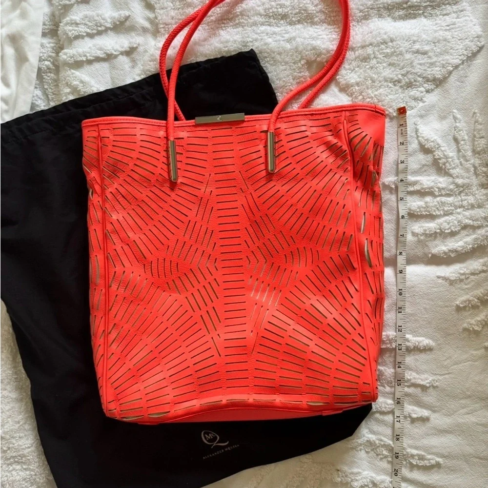 Alexander McQueen Coral Laser-Cut Tote - Picture 1 of 6